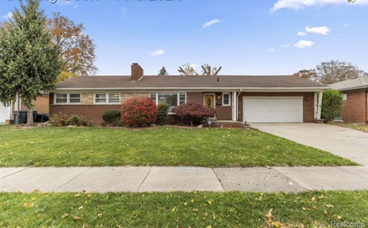 21915 Outer Drive